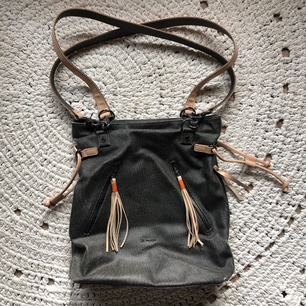 Sherpani Tempest purse/backpack